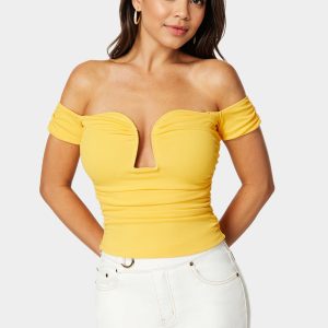 Ruched Cut Out Cold Shoulder Knit Top